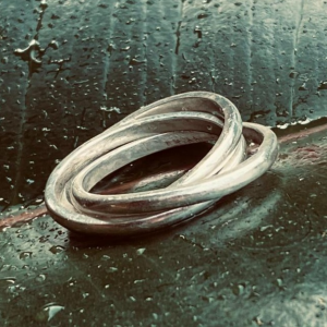 ANILLO ENTRELAZADO 3 ARGOLLAS PLATA 950