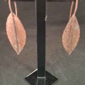 AROS COLGANTES DE COBRE FIGURA HOJA MEDIANA DE ARBOL