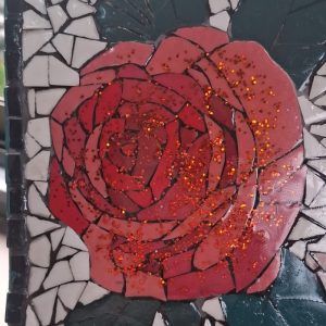 MOSAICO ROSA ROJA MESA DE CENTRO 25*20